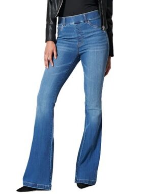 🆕 NWT SPANX EveryWear Flare Jeans in Vintage Indigo